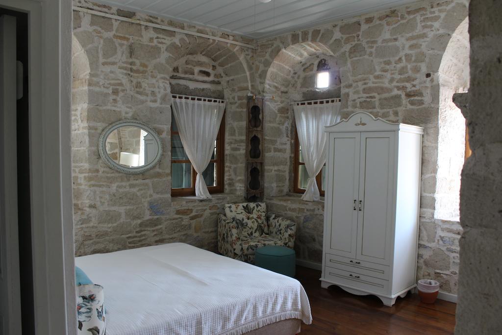 Eski Tas Hotel Cesme Ngoại thất bức ảnh