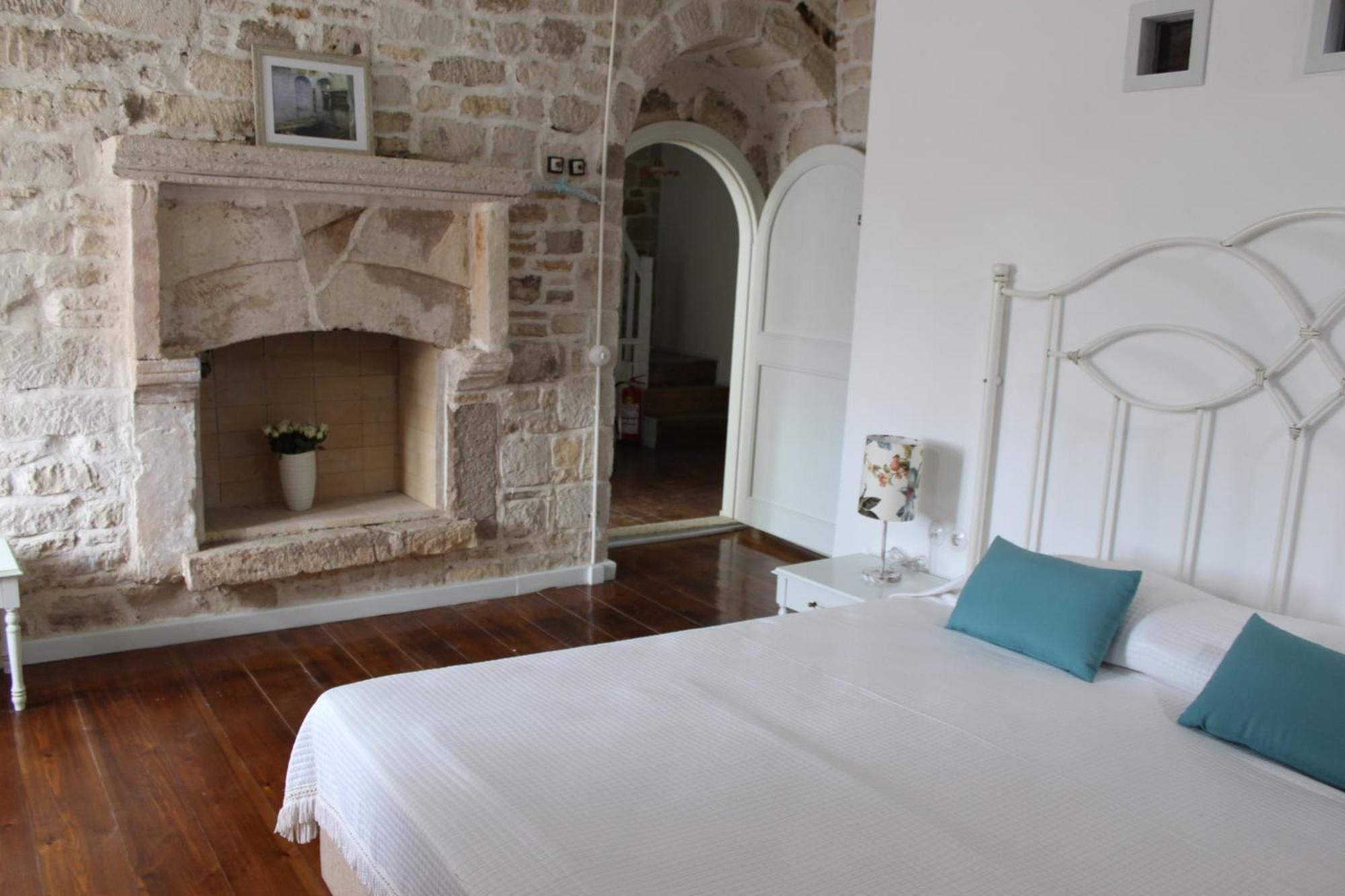 Eski Tas Hotel Cesme Ngoại thất bức ảnh